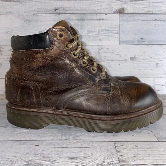 Dr. Martens Boots Mens 8 Brown Leather Distressed 90s Vintage Made England 8284